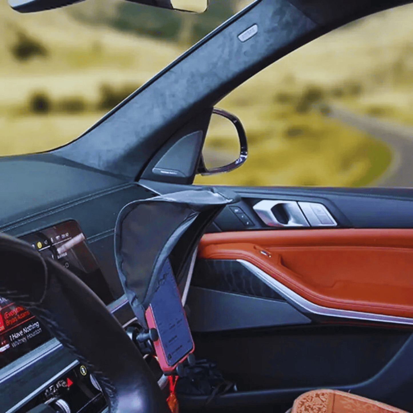 Pare-soleil téléphone voiture universel anti-reflet & surchauffe