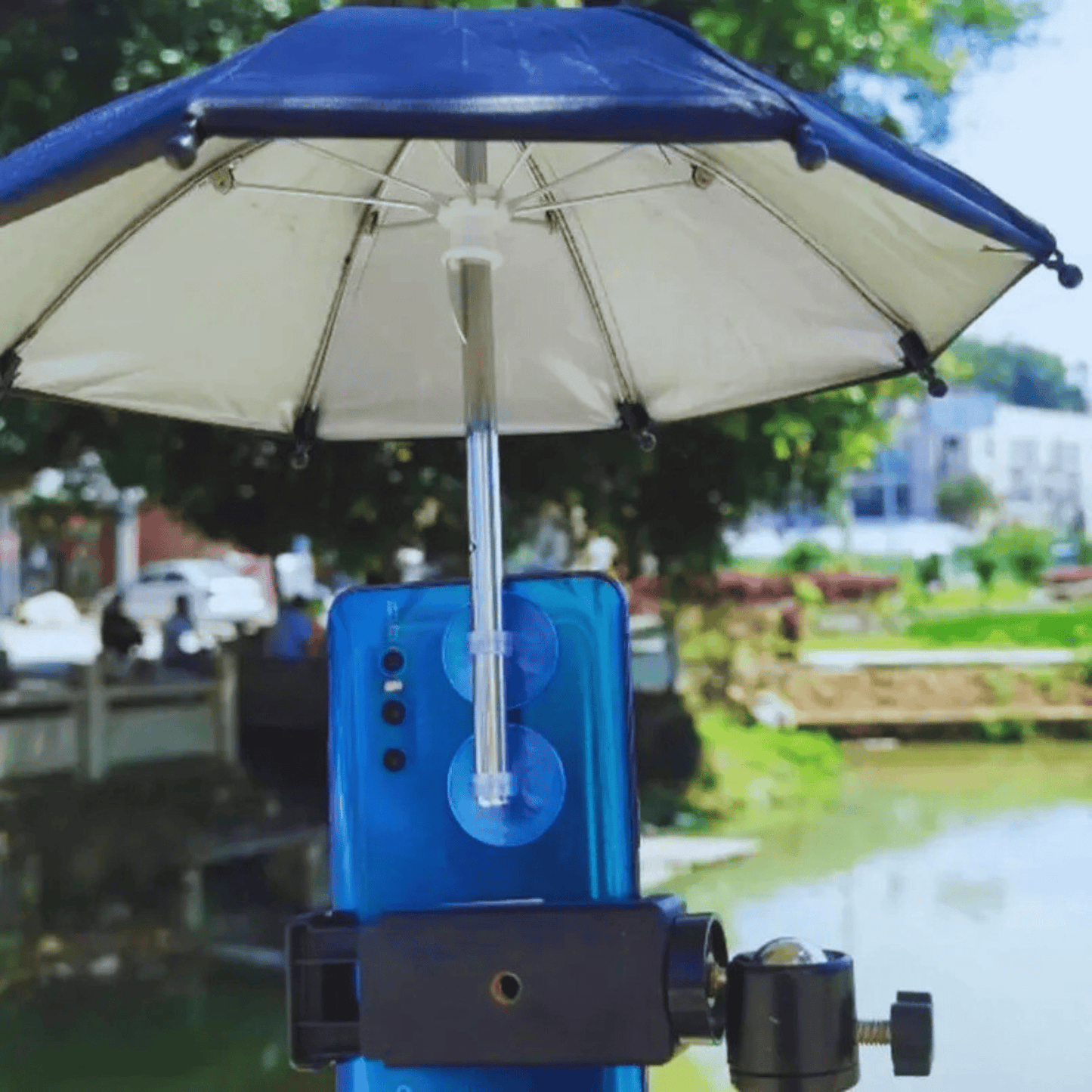 Mini Parasol Anti Chaleur pour Téléphone - Gadget Fun  Noir
